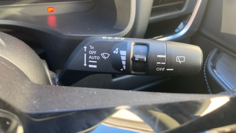 Nissan Qashqai 1.3 DiG-T MH N-Connecta 5dr Petrol Hatchback